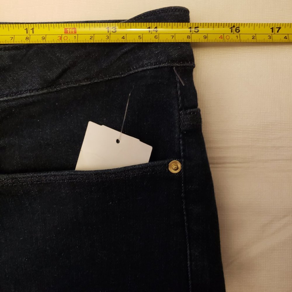 FRAME Le One Flare High Rise Stretch Denim Jeans In Keller Blue - Picture 6 of 11